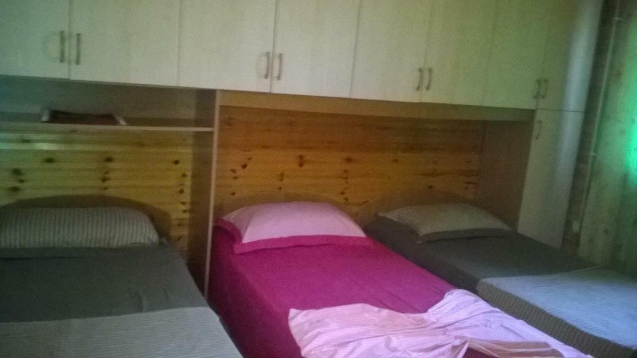 Kolonia E Artistave Apartment Velipoje Ngoại thất bức ảnh