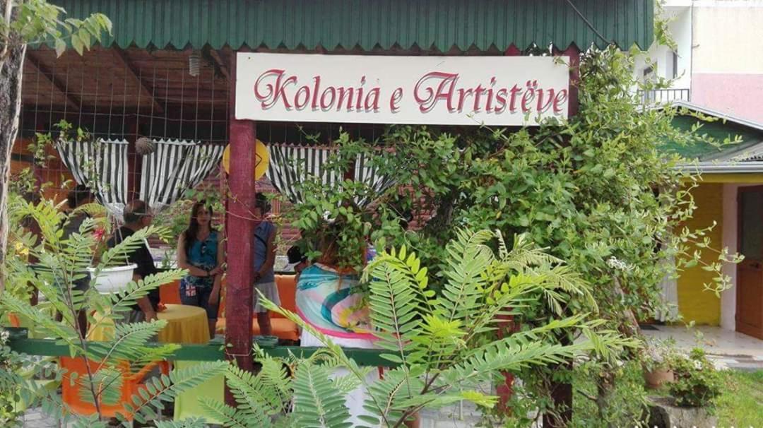 Kolonia E Artistave Apartment Velipoje Ngoại thất bức ảnh